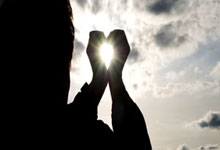 黑白体育：奧斯梅恩：哈蘭德和梅西同時成為金球獎得主的可能性.